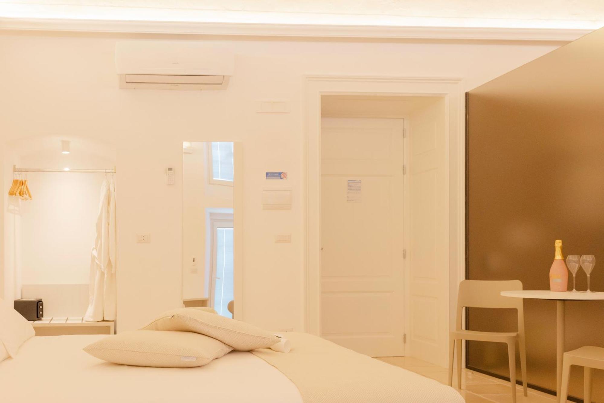 Relais La Muraglia - Luxury Rooms Molfetta Bagian luar foto