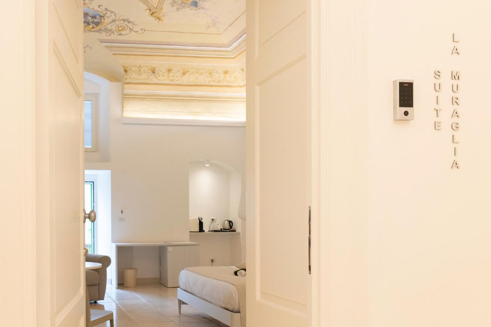 Relais La Muraglia - Luxury Rooms Molfetta Bagian luar foto