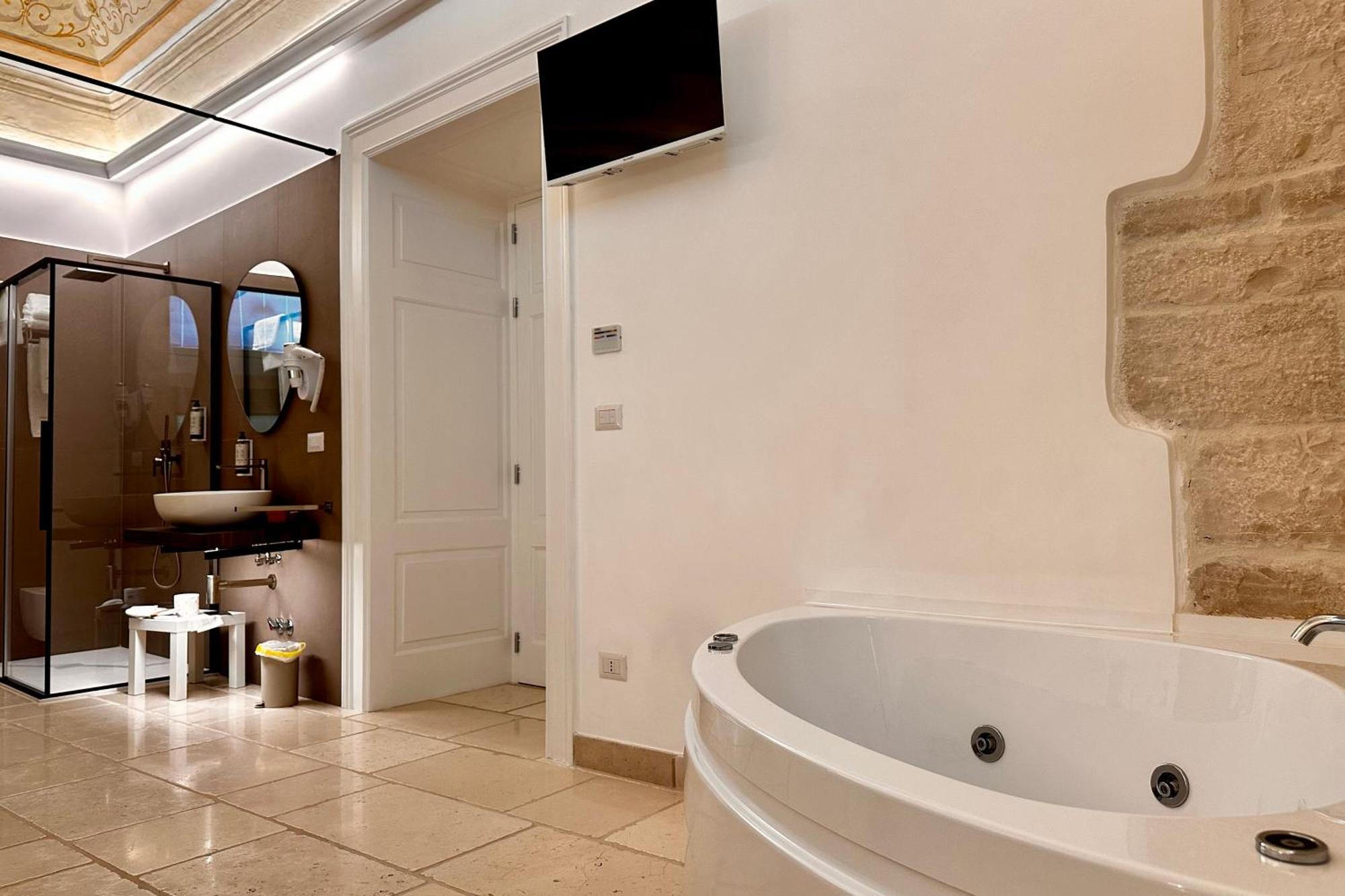 Relais La Muraglia - Luxury Rooms Molfetta Bagian luar foto