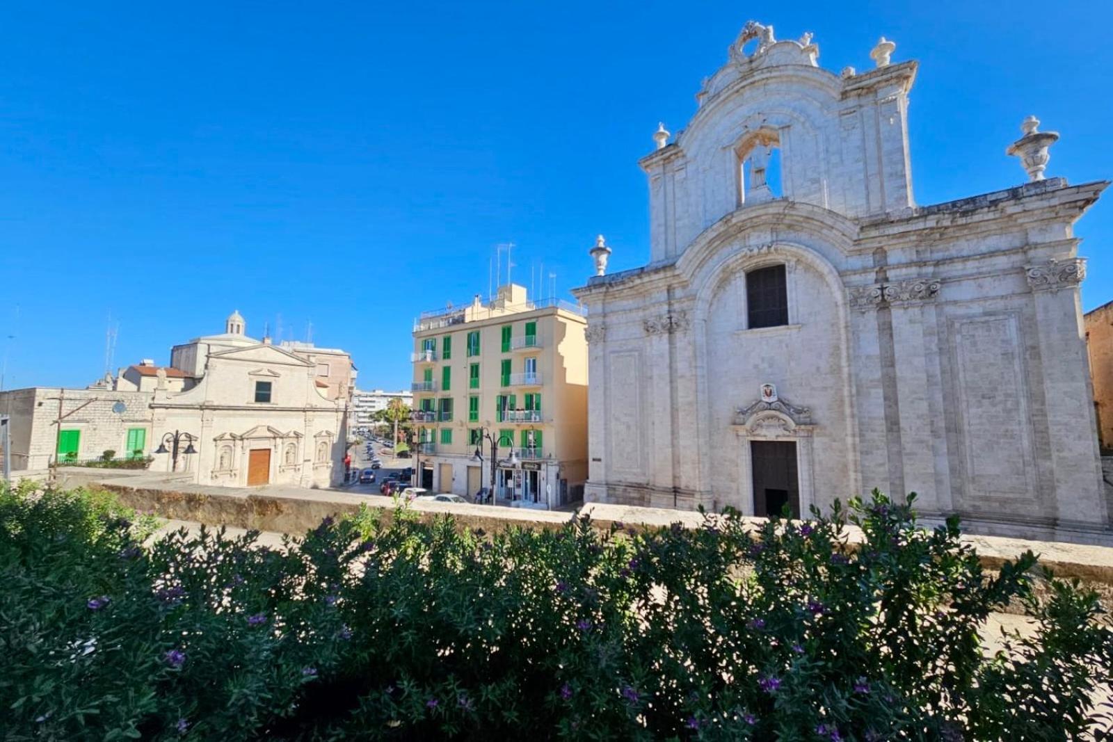 Relais La Muraglia - Luxury Rooms Molfetta Bagian luar foto